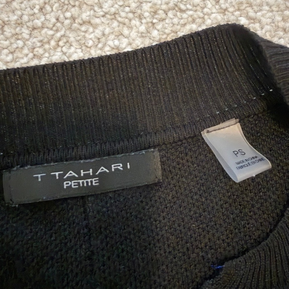Tahari Cropped Cardigan Sweater Womens S Petite Black Layering Minimalist - Picture 4 of 6
